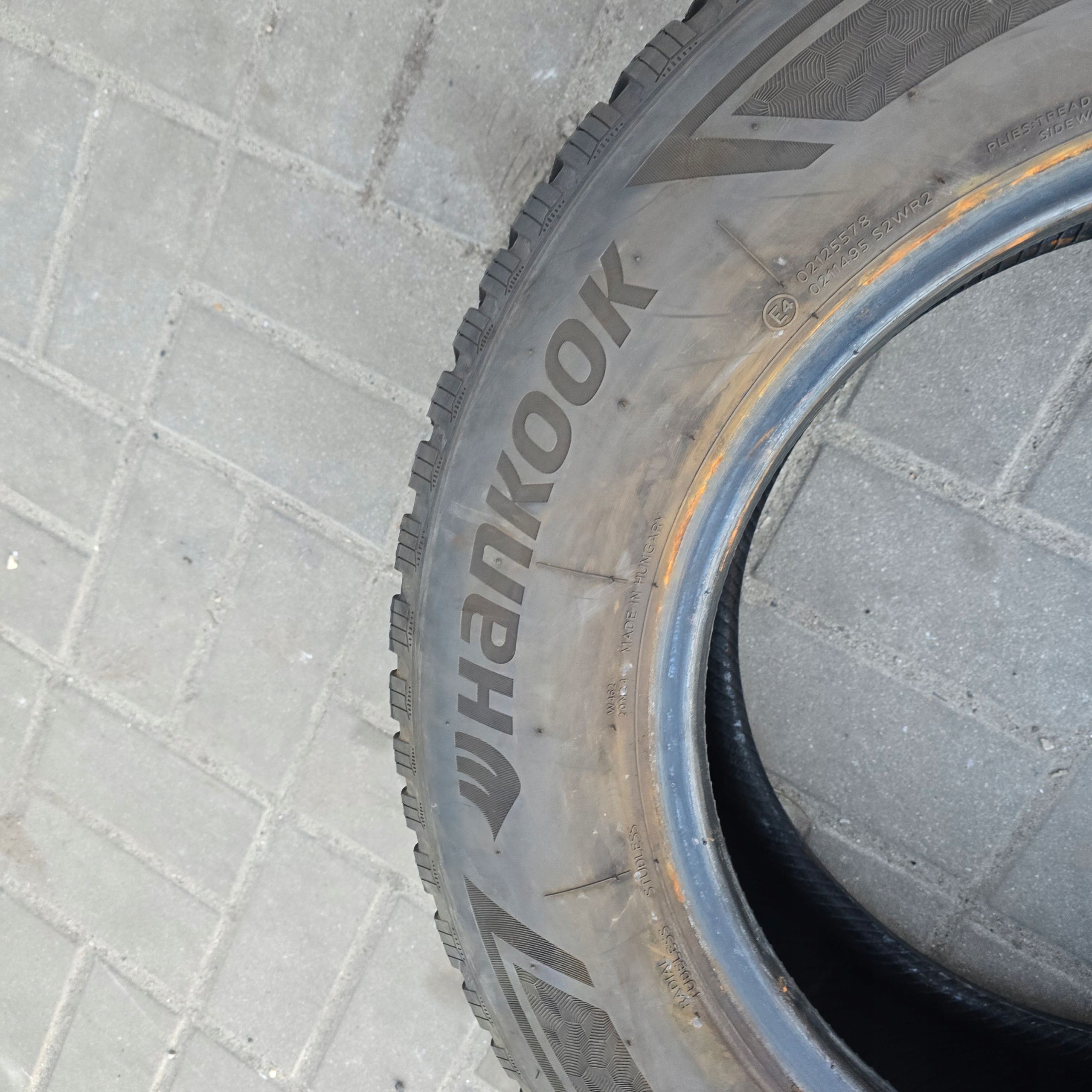 Hankook Winter i*cept RS3 215/70R16 100T 23R 4X