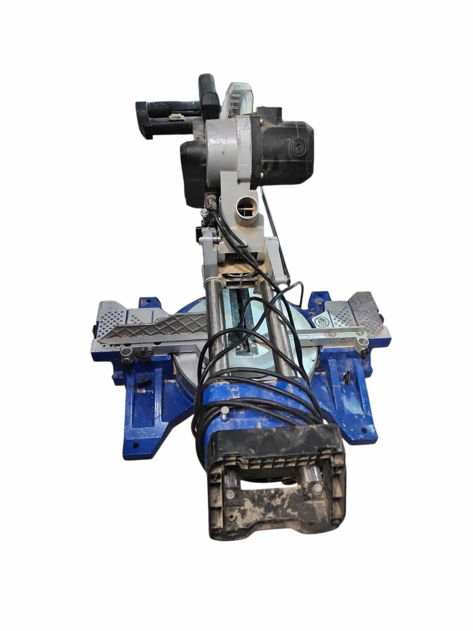 Scheppach HM140L - piła ukośna z posuwem 305 mm + stół roboczy UMF1600