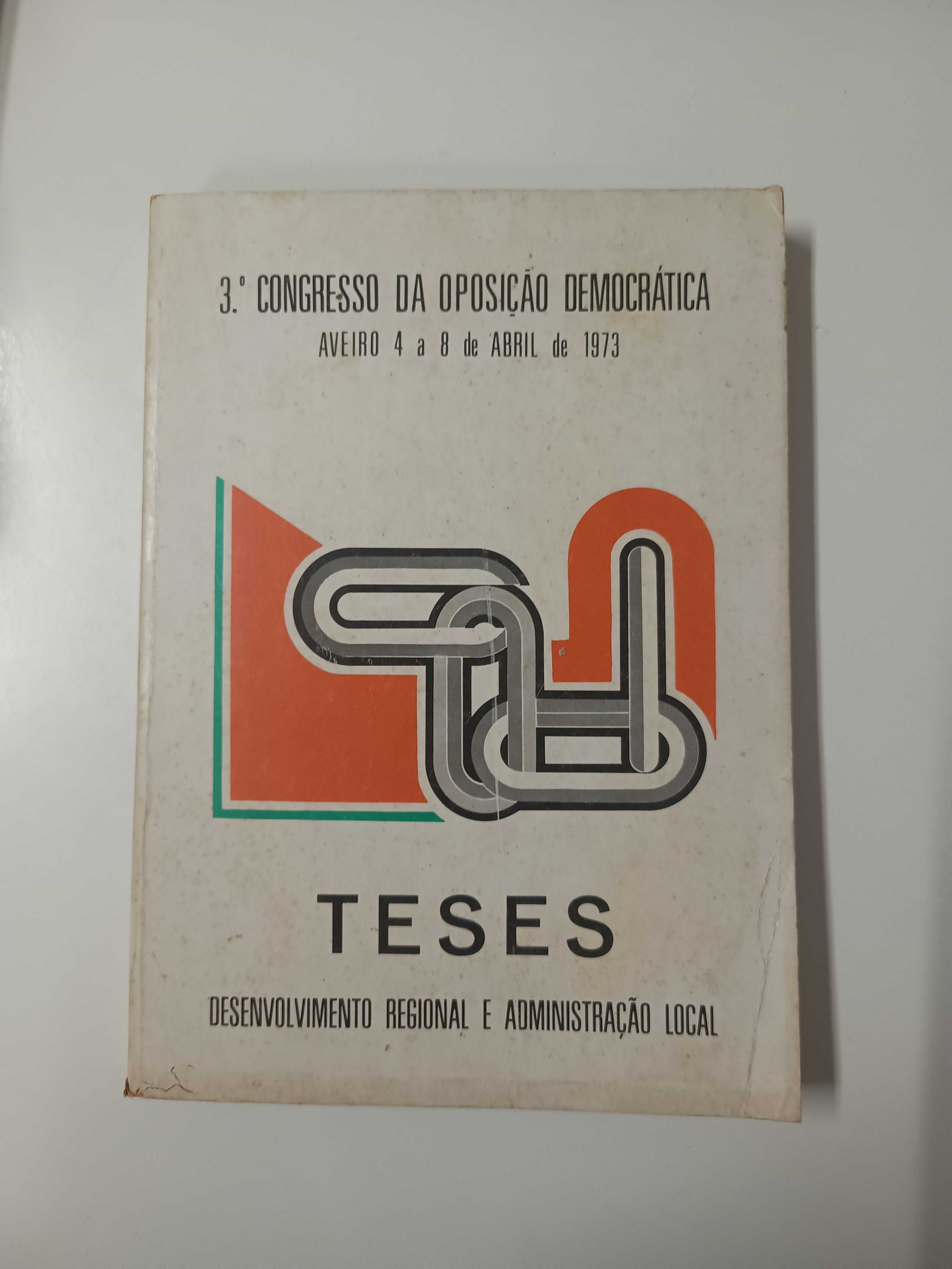 Teses: desenvolvimento regional e administração local