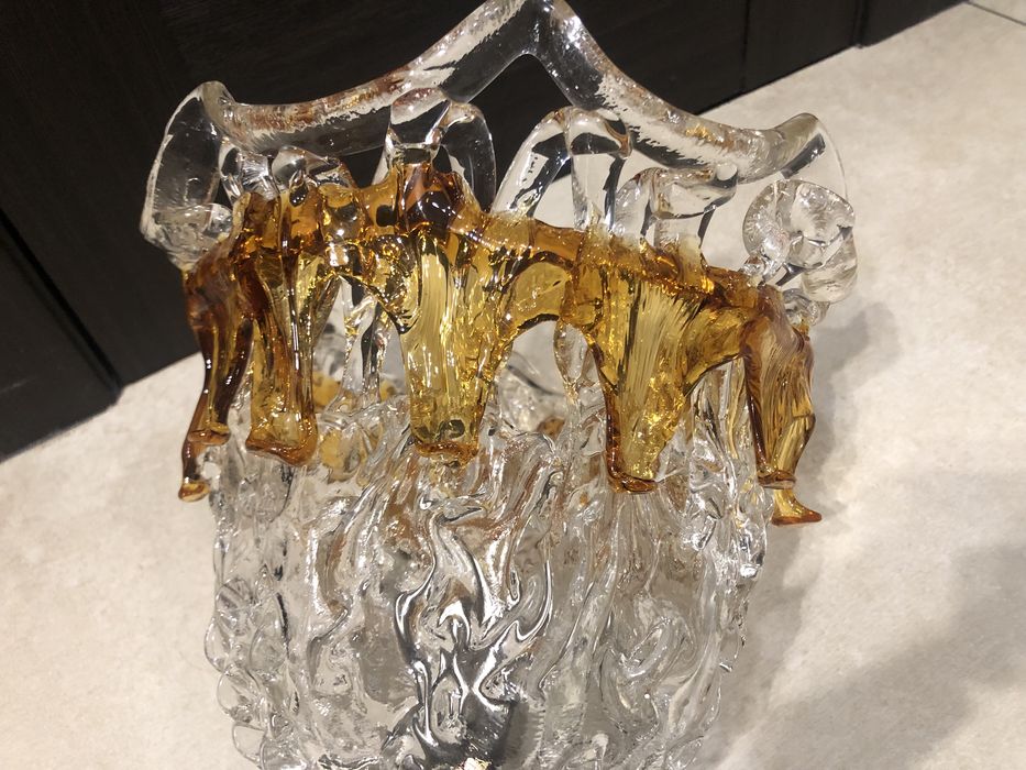 Люстра на одну лампу