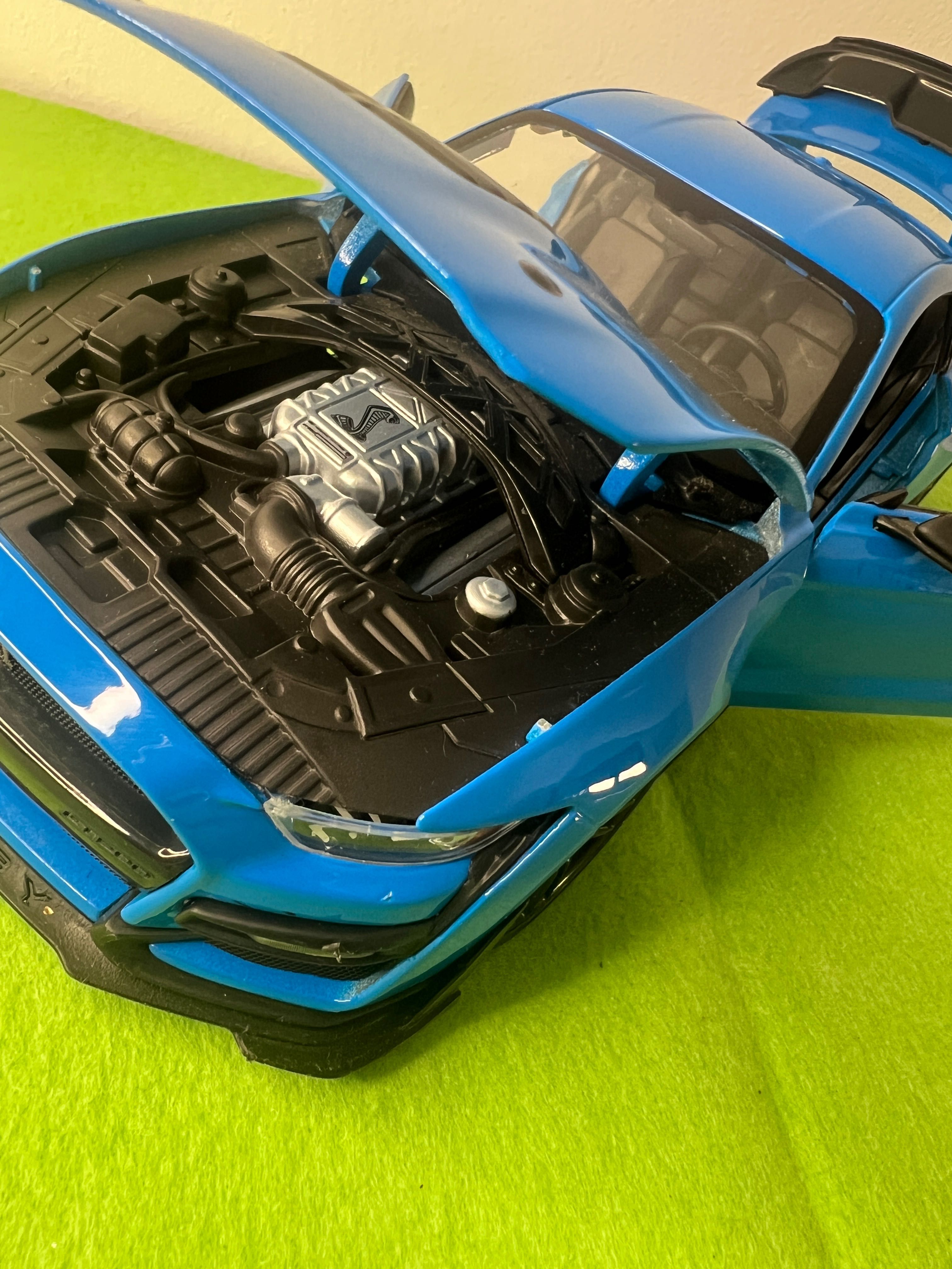 Ford Mustang Shelby GT500 – Maisto 1/18 Azul (2020)