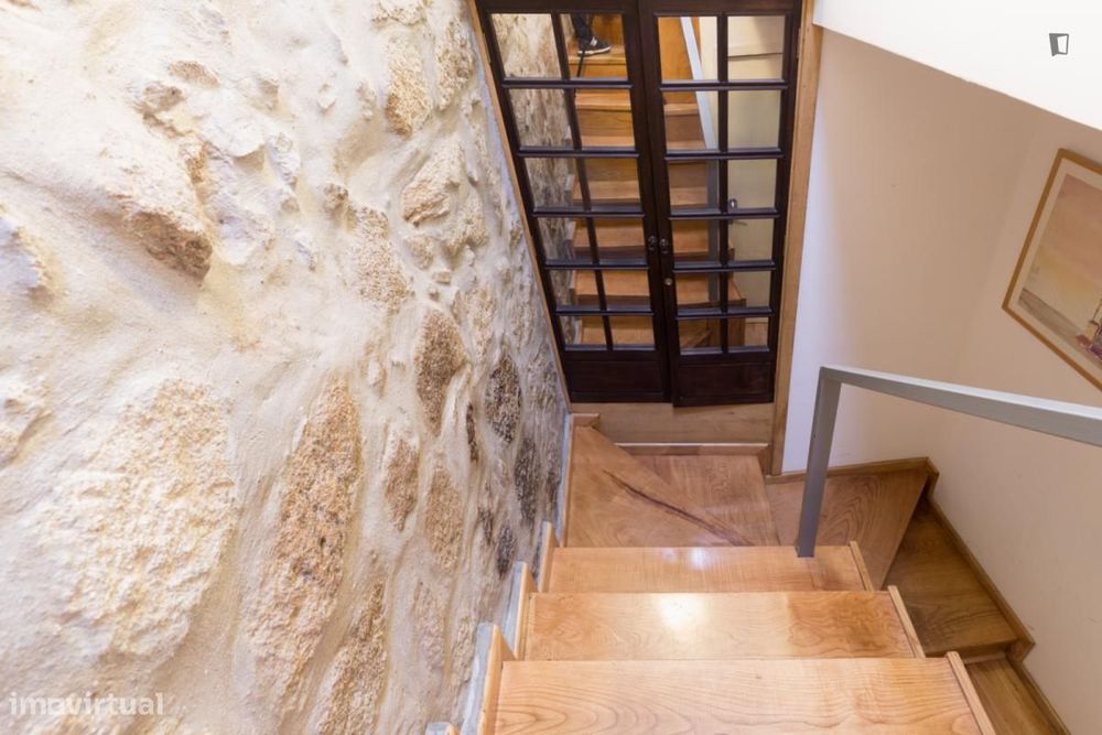 Apartamento com 2 quartos - localizado em São Nicolau Porto