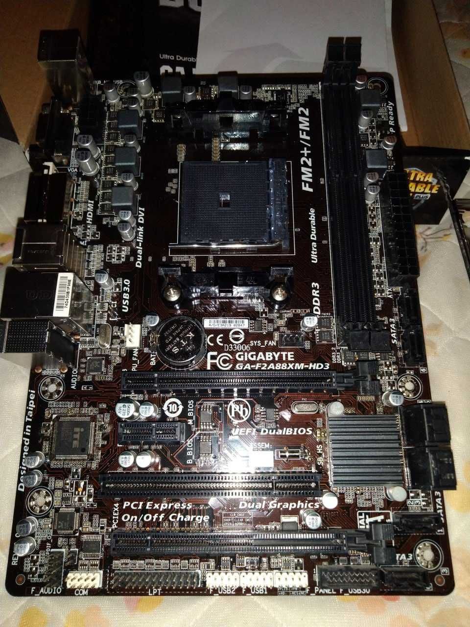 Материнська плата Gigabyte GA-F2A88XM-D3H