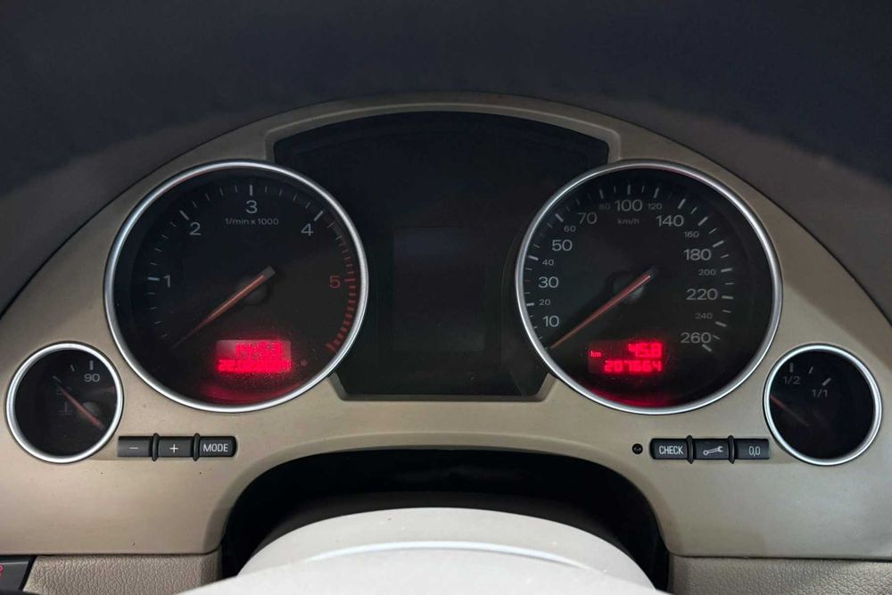 Audi A4 Cabrio 2.5 TDi V6 163cv Exclusive, 207.000km, 2004