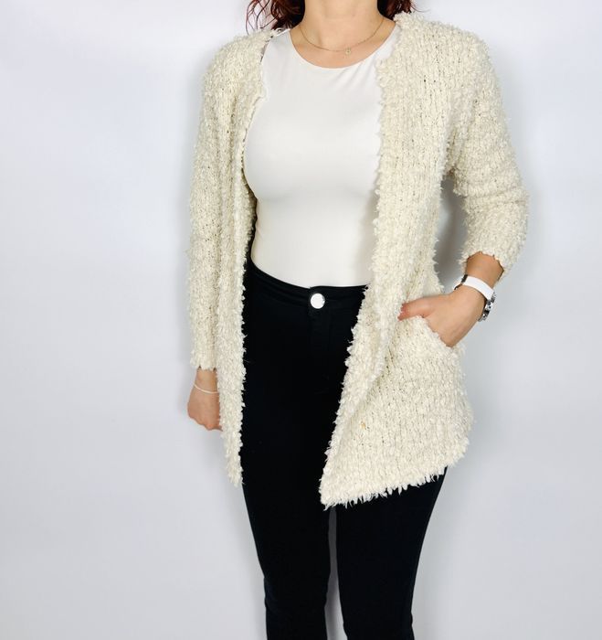 Kremowa narzutka sweterkowa XS 34