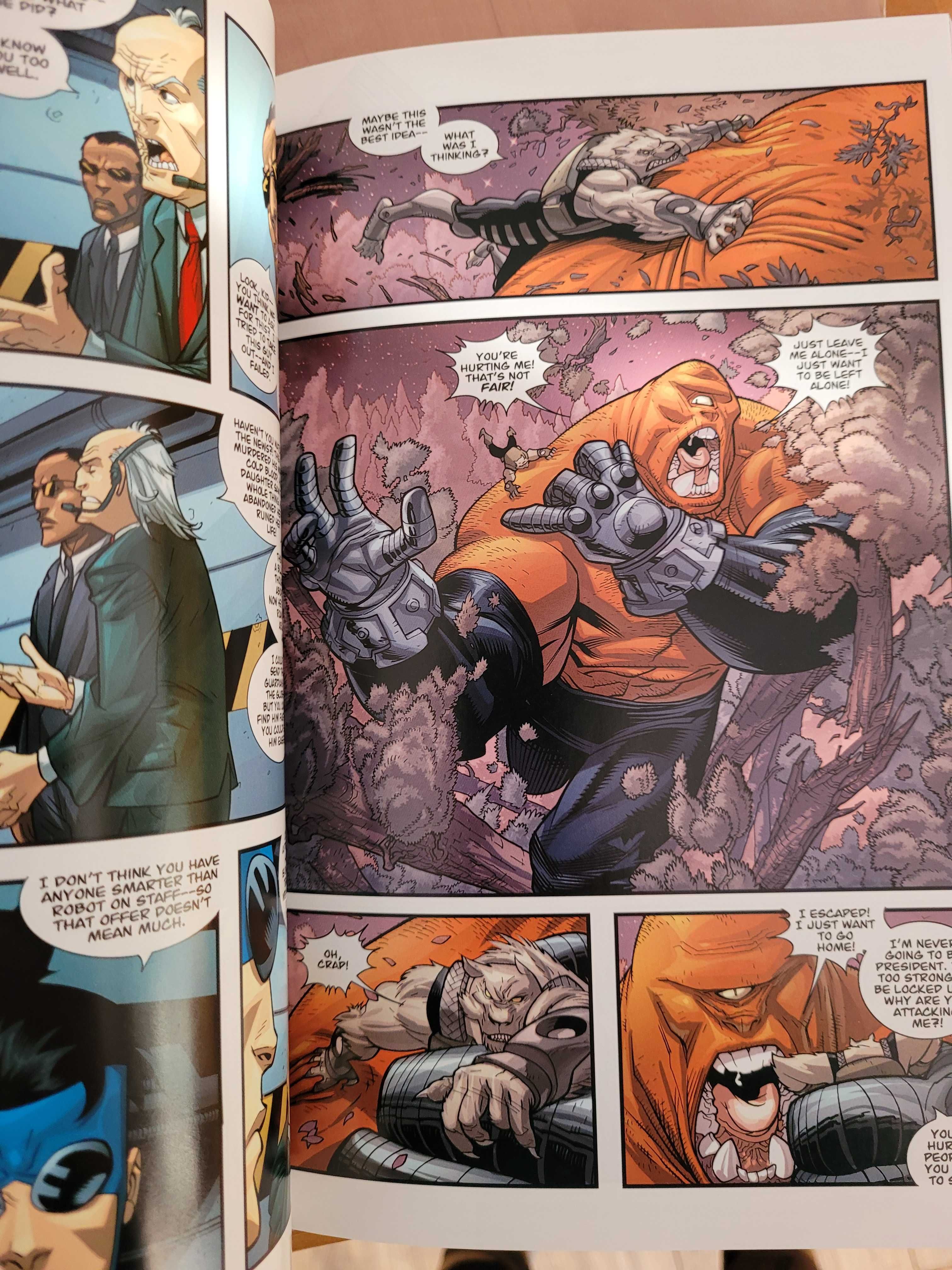 Komiks Invincible Volume 11: Happy Days nowy, FOLIA