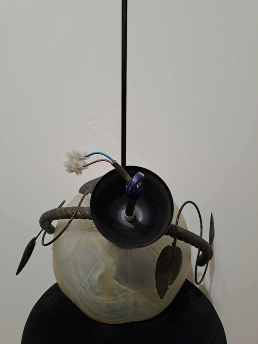 Lampa wisząca zdobiona mała