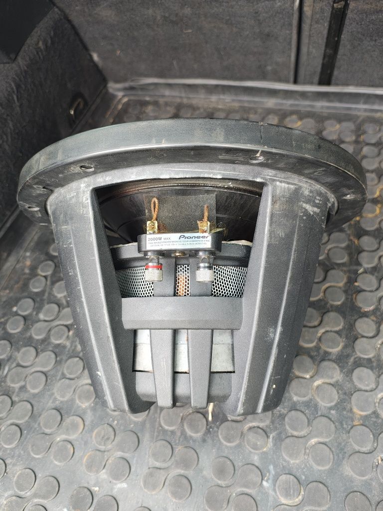 Skrzynia basowa tuba Subwoofer Pioneer TS W121 SPL
TS-W121SPL