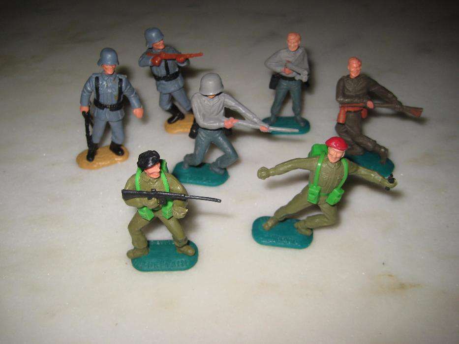 7 soldados Timpo toys déc.1960