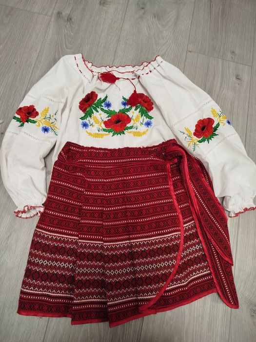 Комплект вишиванка і плахта