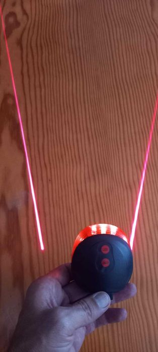 Luz Traseira para Bicicleta 5 LED (cor vermelha) com Laser 5 Modos