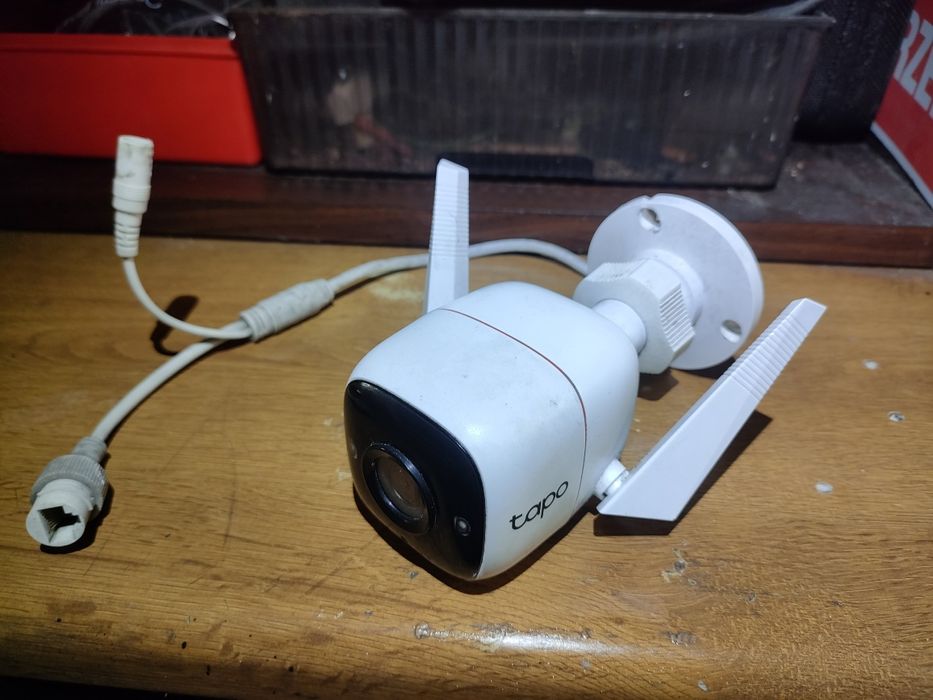 Uszkodzona kamera tapo C310 wifi , nie włącza się nie wiem dlaczego