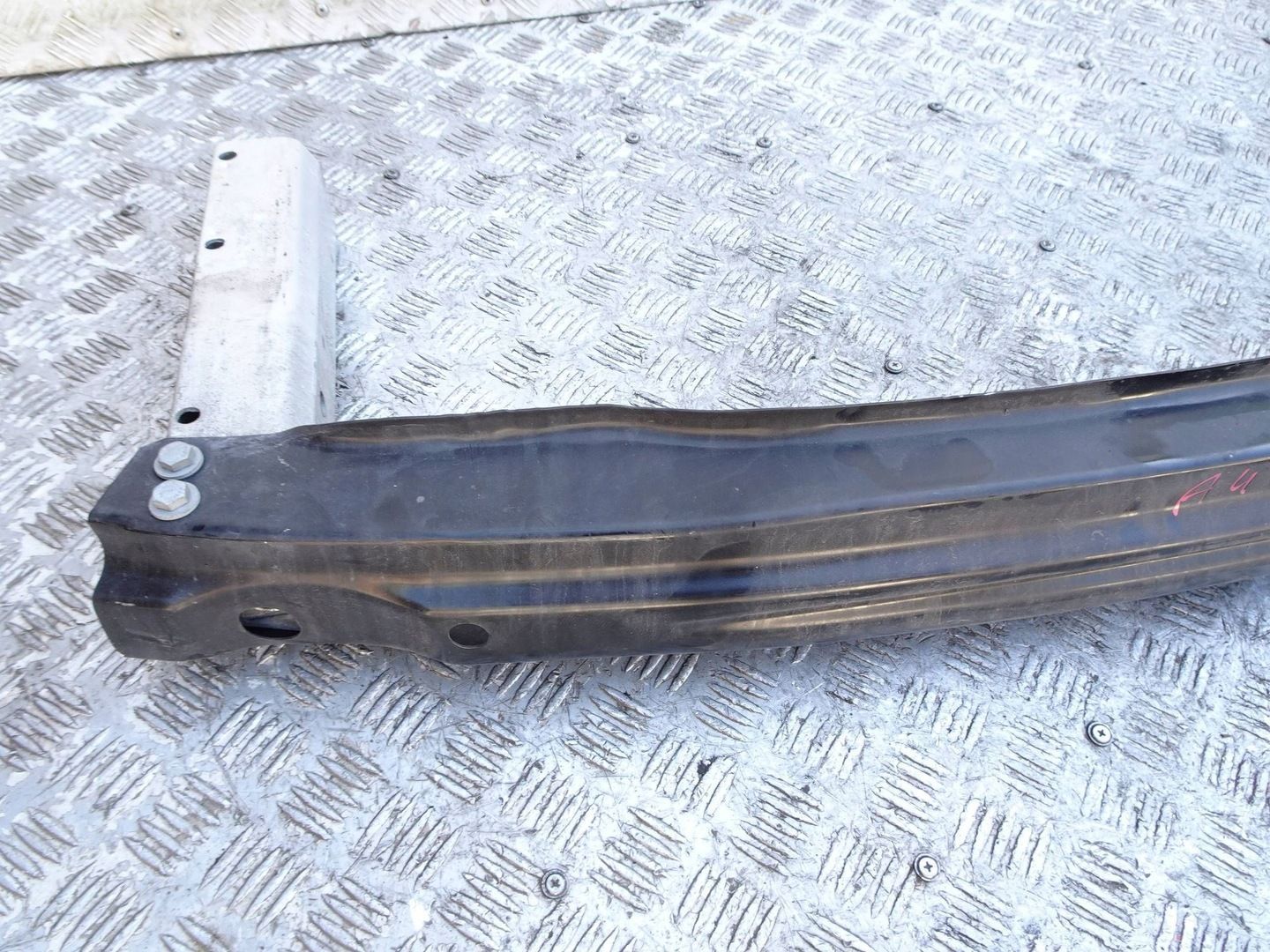 Belka pod zderzak tył Audi A4 B8 LIFT