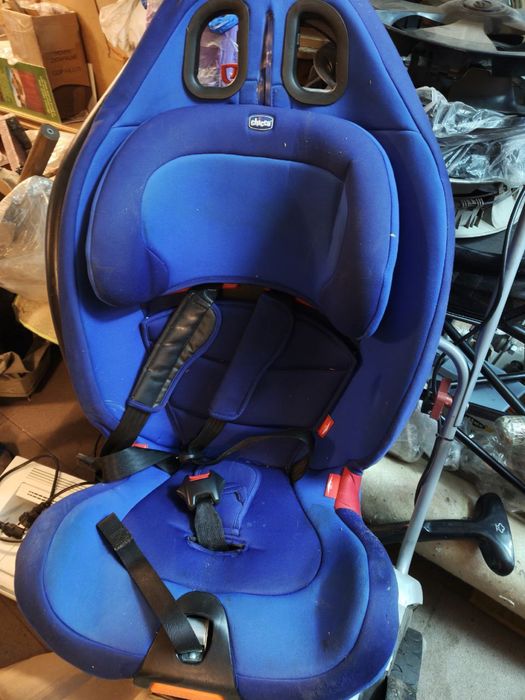 Дитяче автокрісло Chicco | Група 1 (9–18 кг)