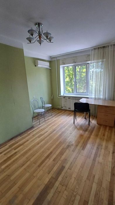 Продам 3 кім.квартиру,вул.Чорних Запорожців,ТЦ Форум,м.Бровари SL