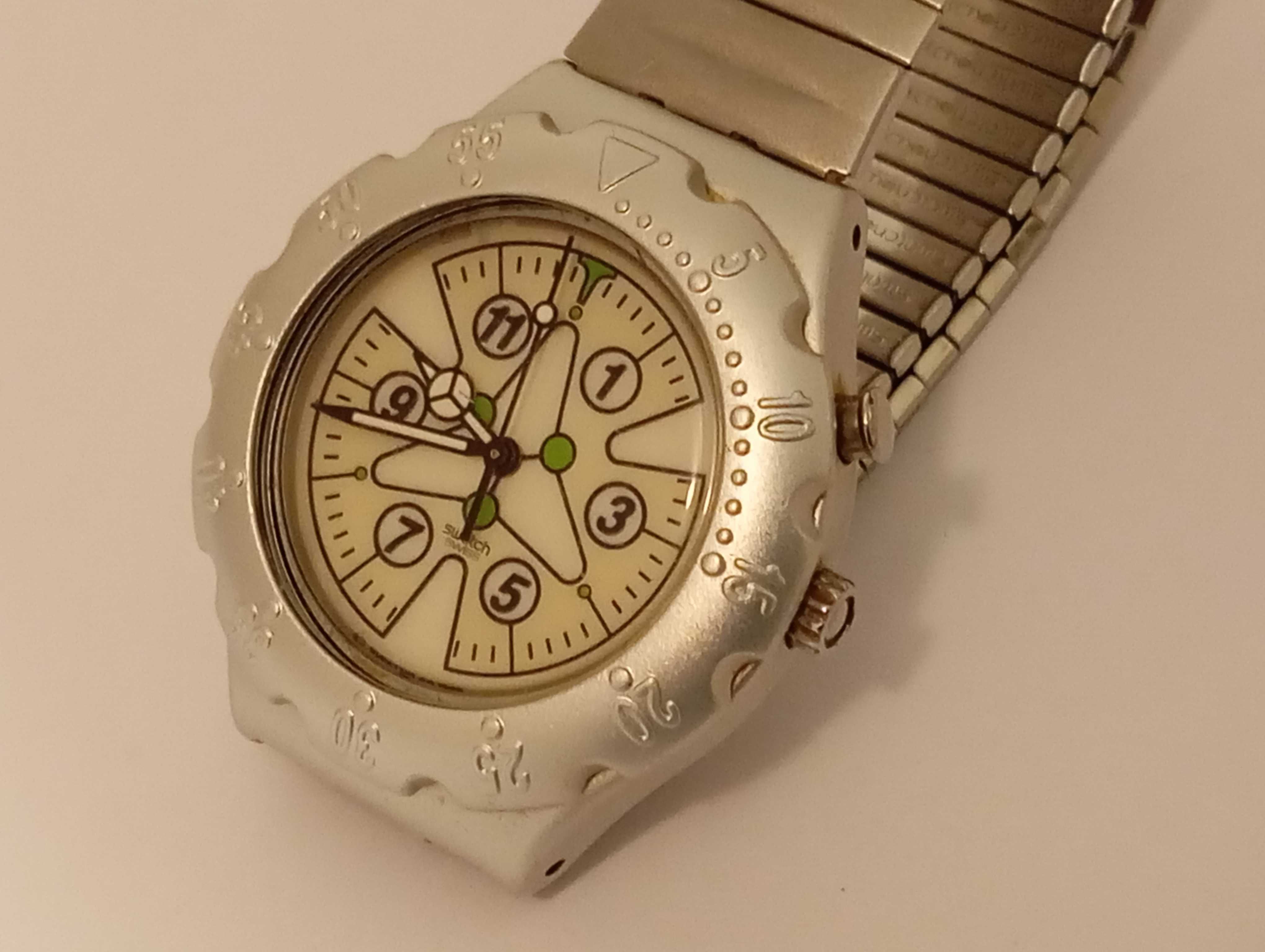 Zegarek Vintage Swatch - na elastycznej bransolecie
