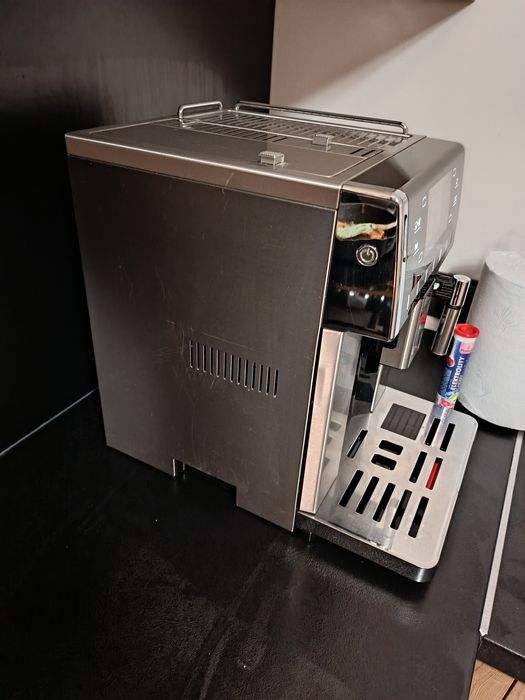 Ekspres DeLONGHI primadonna exclusive