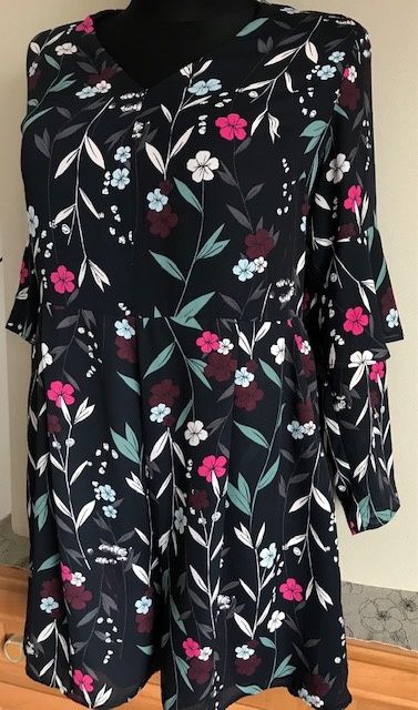 Śliczna sukienka/ kombinezon Next rozm.14