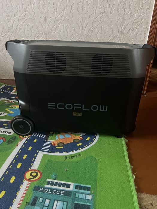Продам зарядну станцію EcoFlow Delta Pro 3600 W