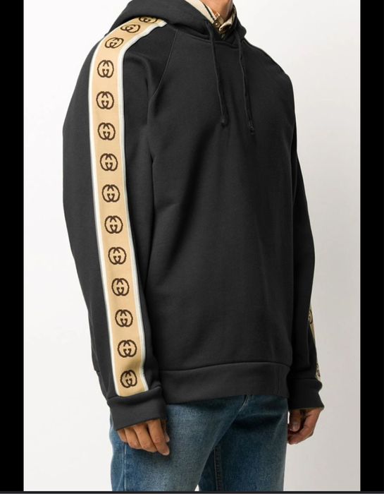 чёрная кофтк gucci