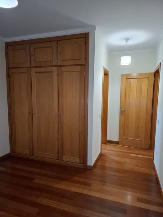 Aluga-se apartamento T2 em Viseu na Quinta D'El Rei