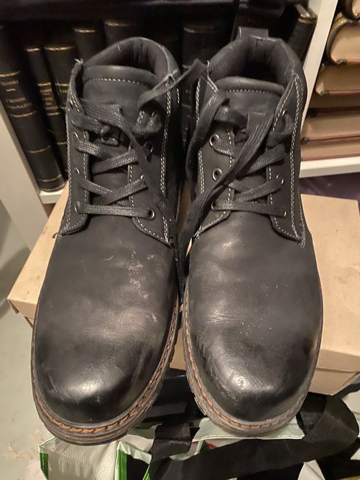 Lote 2pares botas 43/44 bejes a estrear e umas pretas