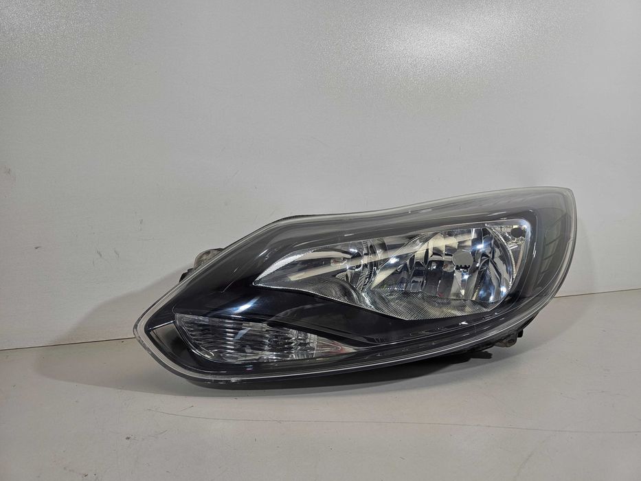 Ford Focus III MK3 10-14 Lampa Przednia Przód Lewa Oryginał Europa