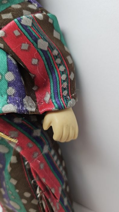 Вінтажна азіатська порцелянова ляльк. Статуетка. Фарфор. Лялька.