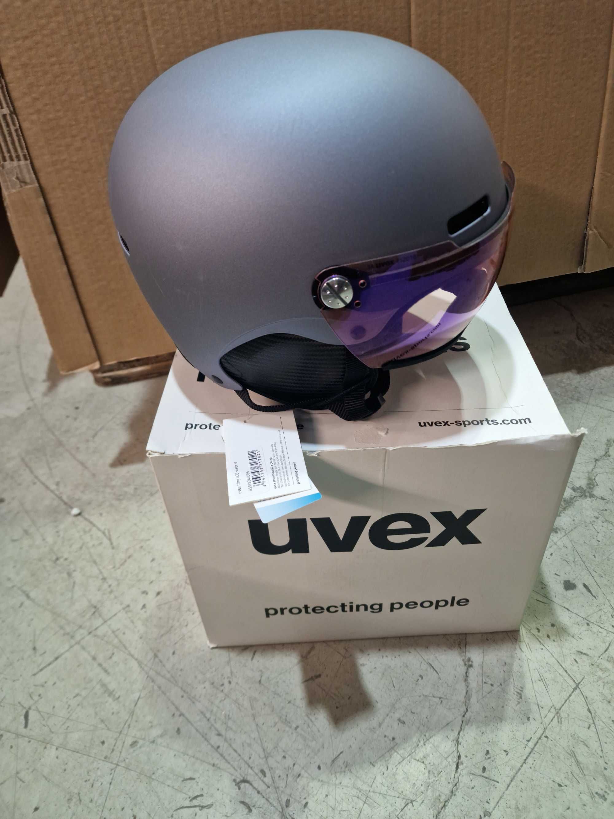 Nowy kask na ,snowboard na narty Uvex hlmt 500 visor V 55-59