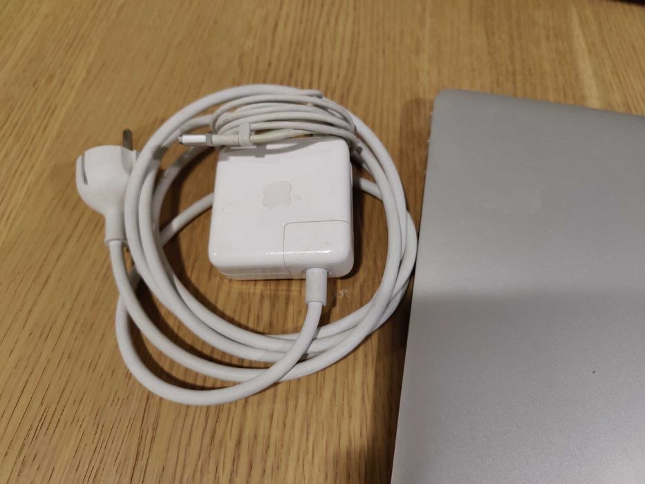 MacBook Air - como novo!!