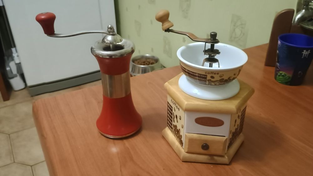 Ручні кавомолки, жорнові