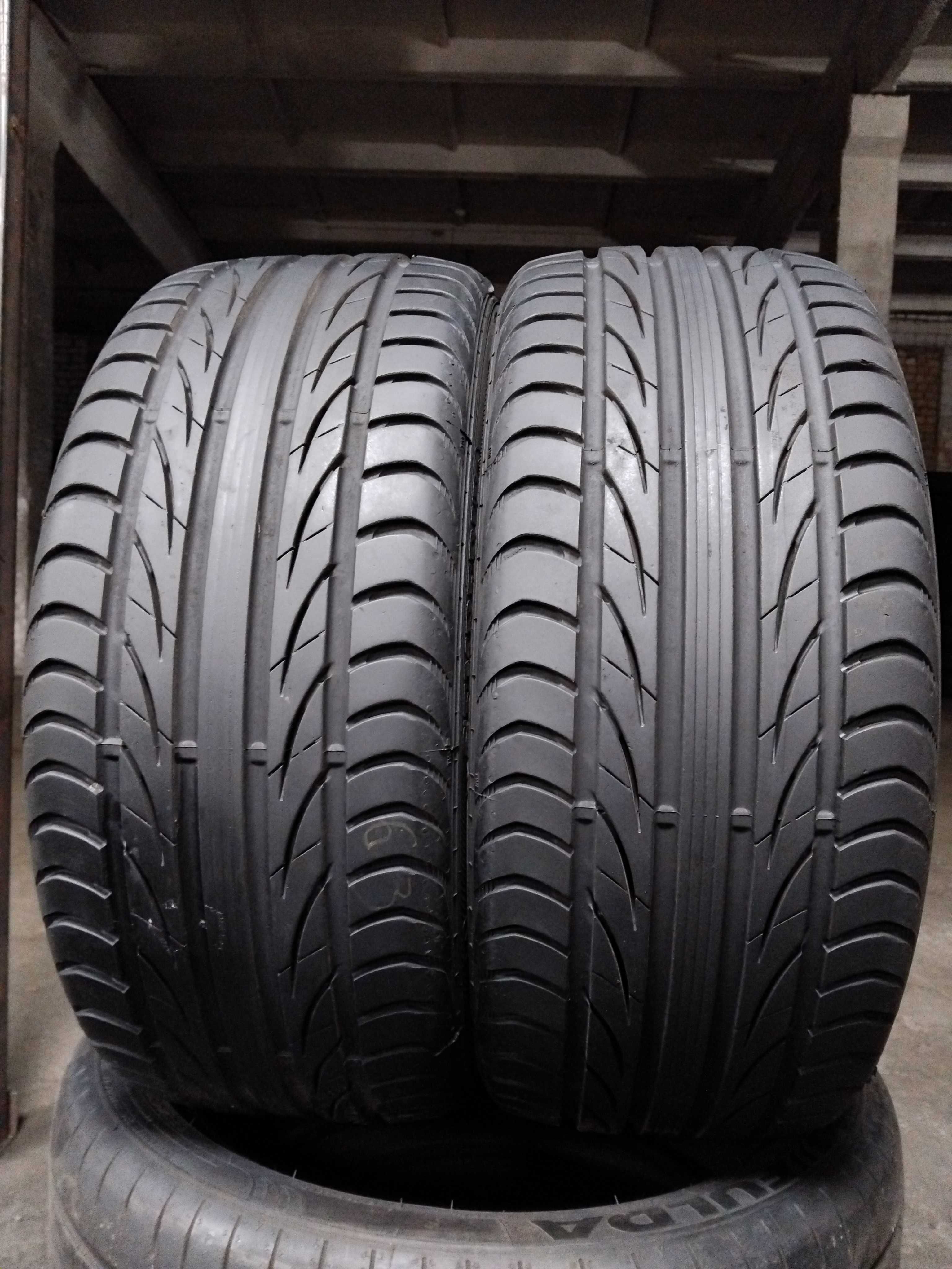 Шини бу 225/45 ZR17 Semperit Speed-Life Пара Літо