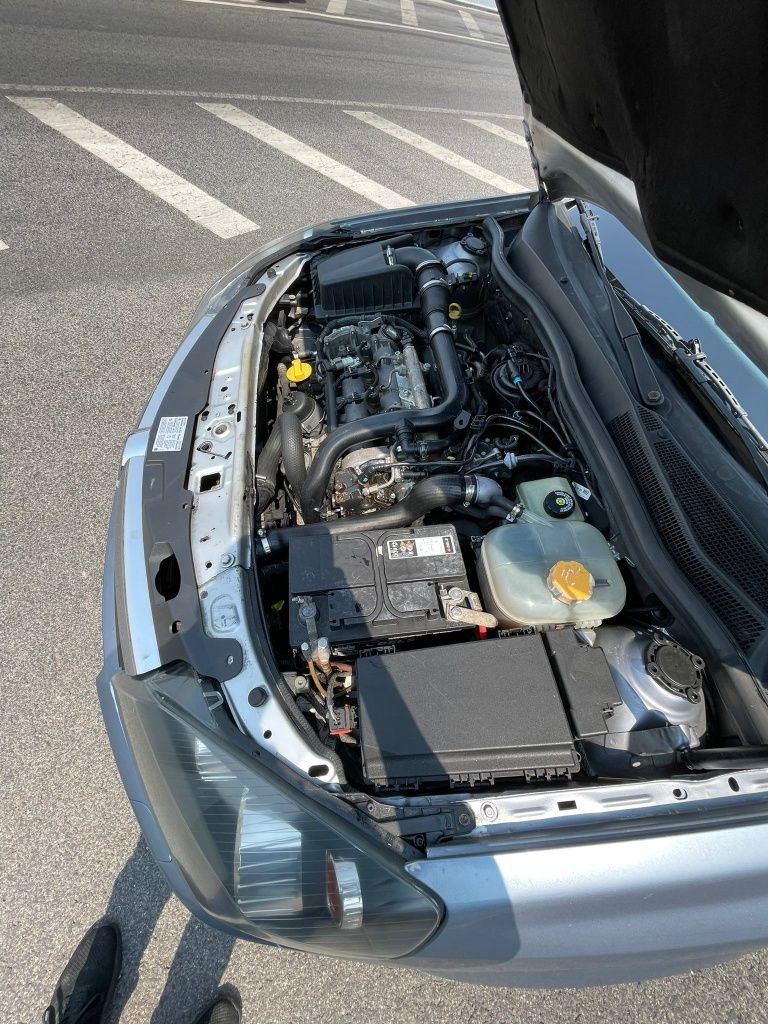 Opel astra 2004 como nova