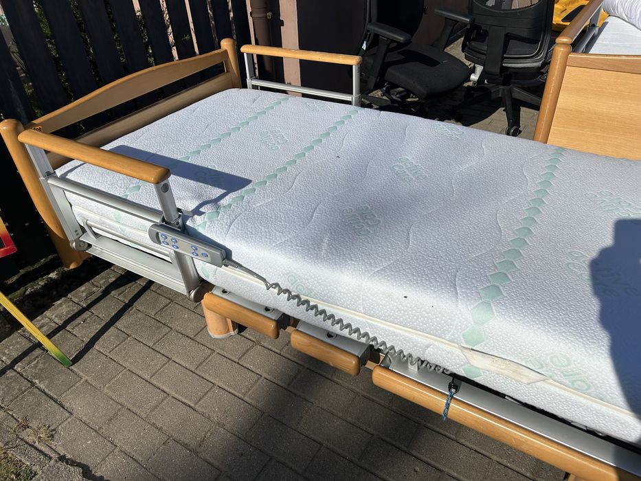 Tanio.Łóżka rehabilitacyjne.Z Niemiec. Zapraszam.Komis u Równego
