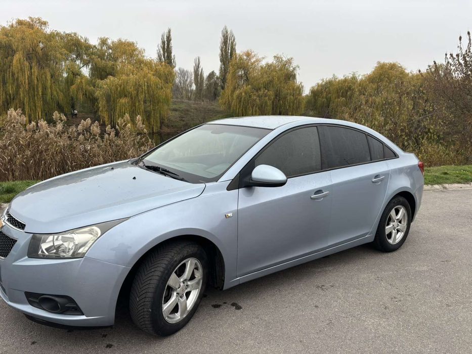 Chevrolet Cruze седан