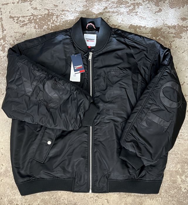 Оригінальна куртка Tommy Hilfiger. Бомпер куртка чоловіча, унісекс.