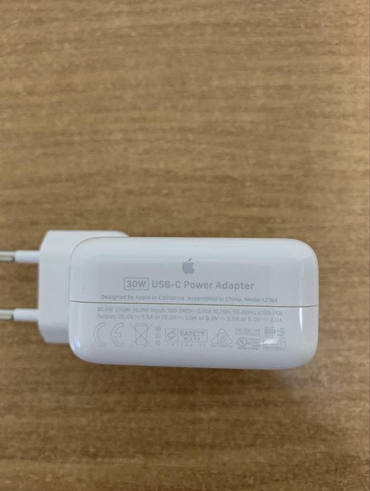 Блок питания Apple 30W USB-C Power Adapter
