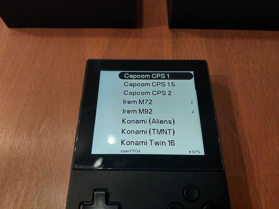 Analogue Pocket + karta + etui