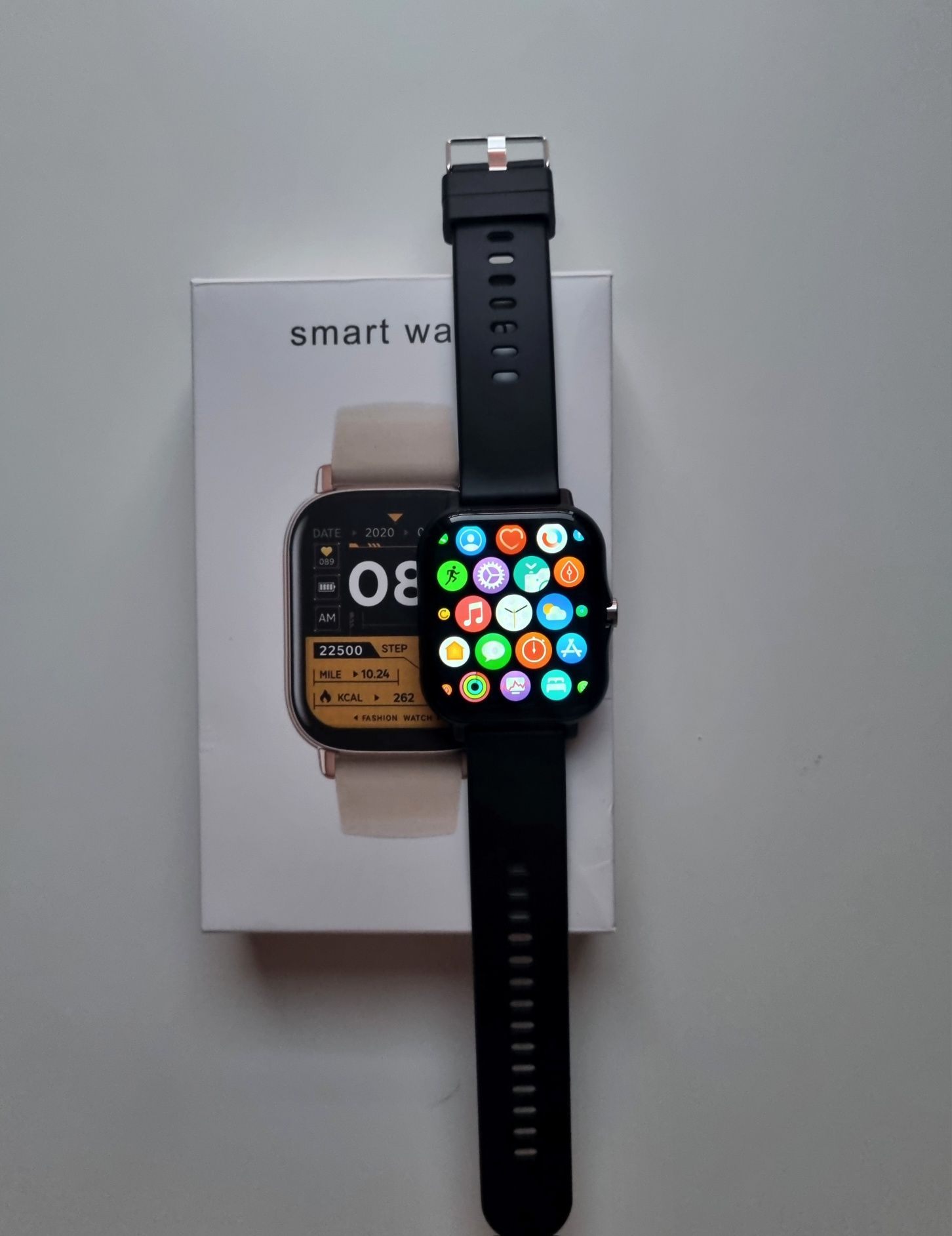 Czarny smartwatch Lige