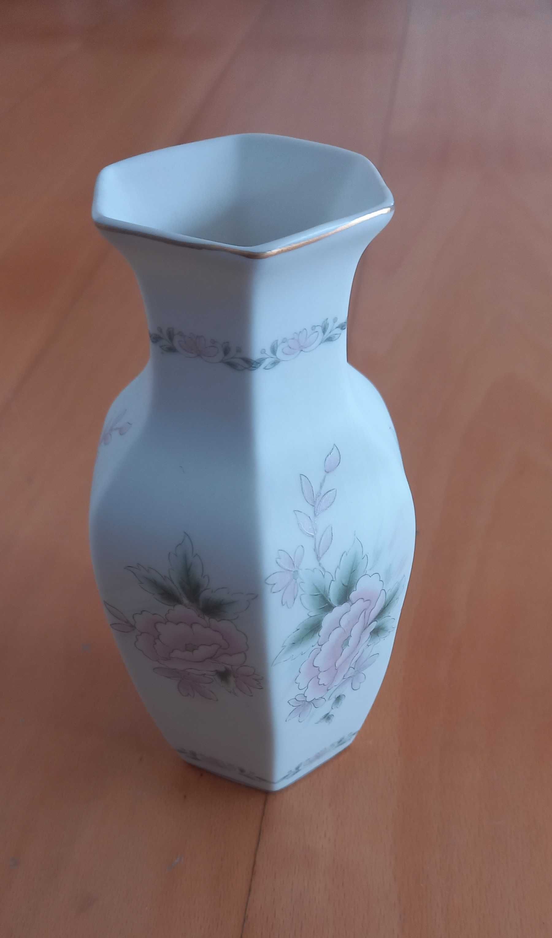 Peça Decorativa com flores