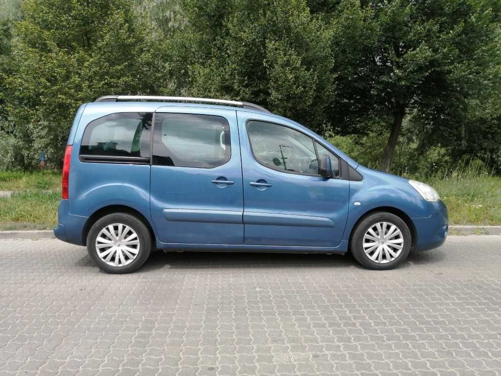 Citroen Berlingo 1,6 Diesel, 7 osobowy 2010r.