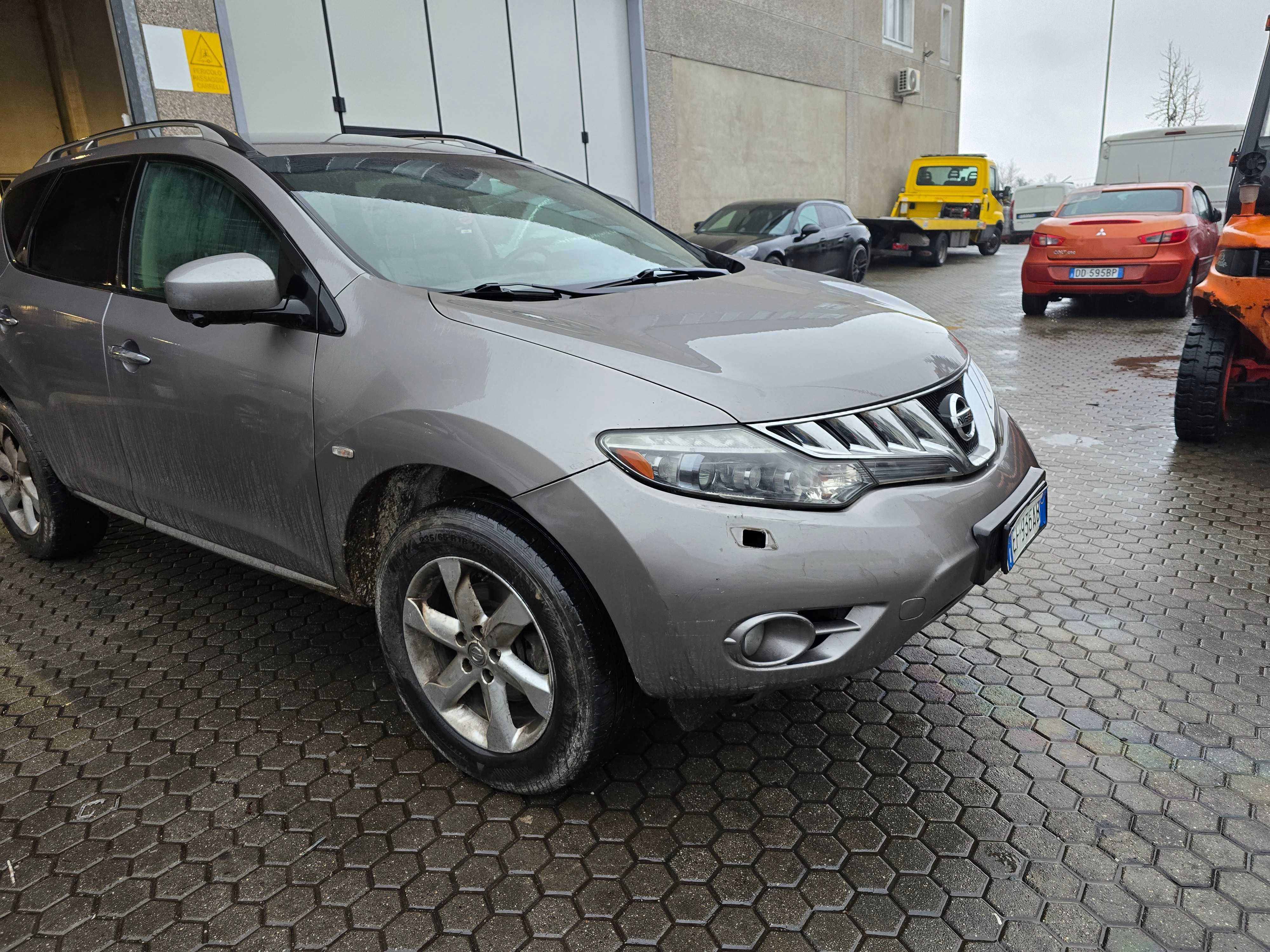 Nissan murano  3.5 Gaz  Posiadam inne auta z włoch  całe  i uszkodzone