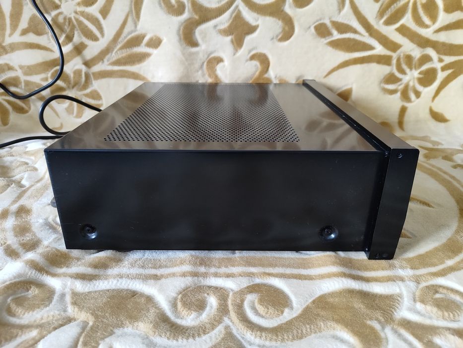 Piekny i zadbany wzmacniacz ACCUPHASE E-205 czarny złoty sprawny 100%