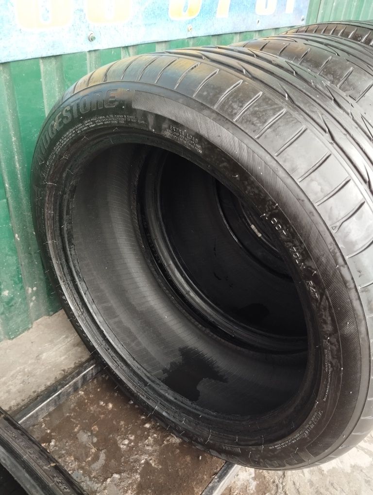 Одна літня шина Bridgestone 245/45/19