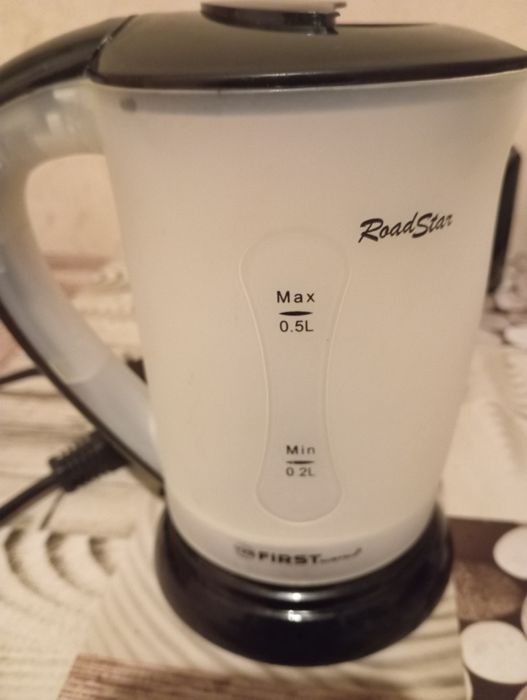 Продам Електро-чайник.