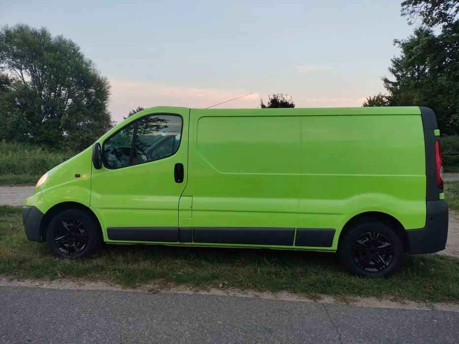 Volkswagen transporter t5  Bardzo ładny LONG Sprowadzony tylko 225tys km w PL 2.5 150KM klima