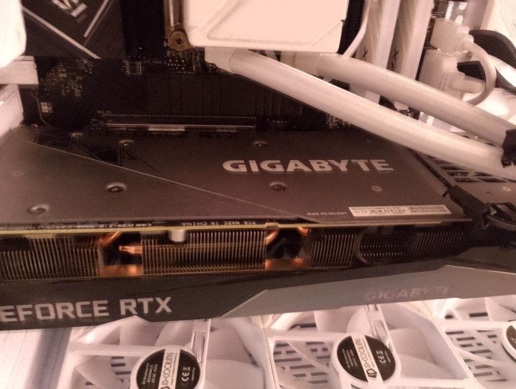 Продам видеокарту  GIGABYTE 3070