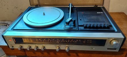 Gramofon marki Philips 6970