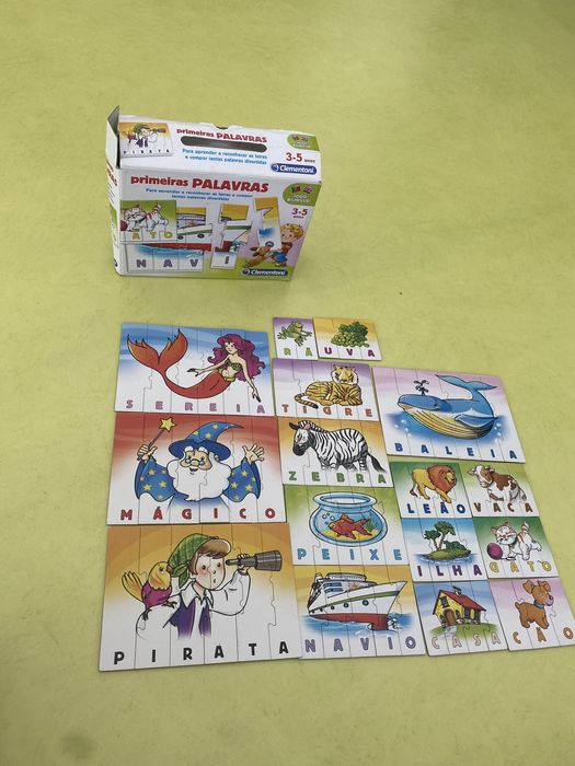 Puzzles educativos abcedario Bilingue Primeiras Palavras