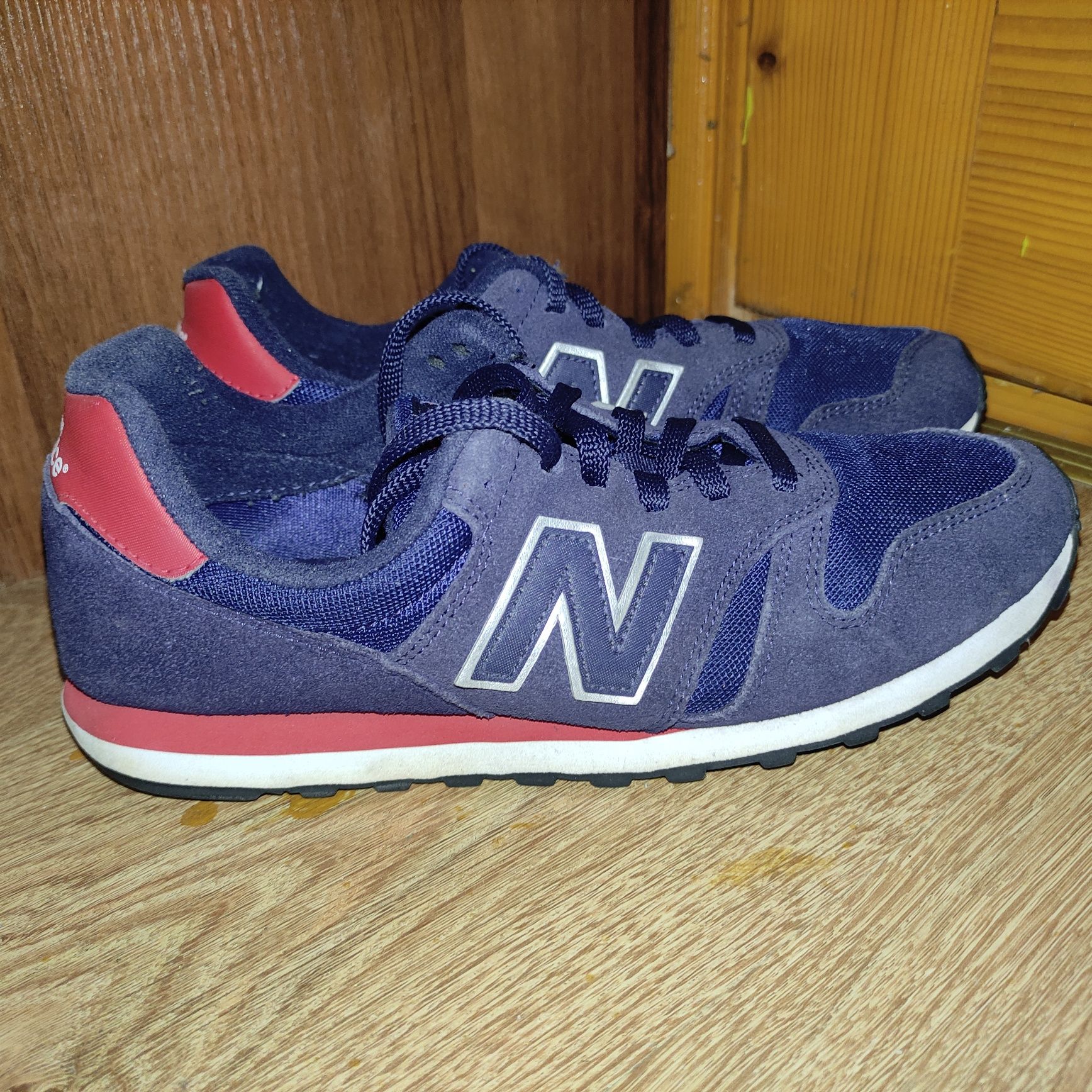 Кросівки new balance 373